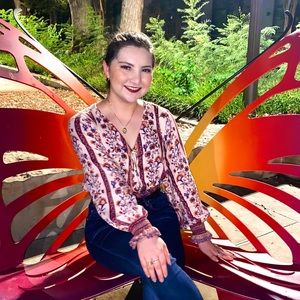 Meet your Posher, Jacqueline